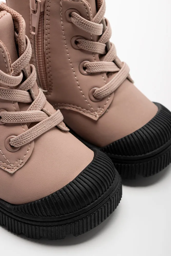 Boot Pink