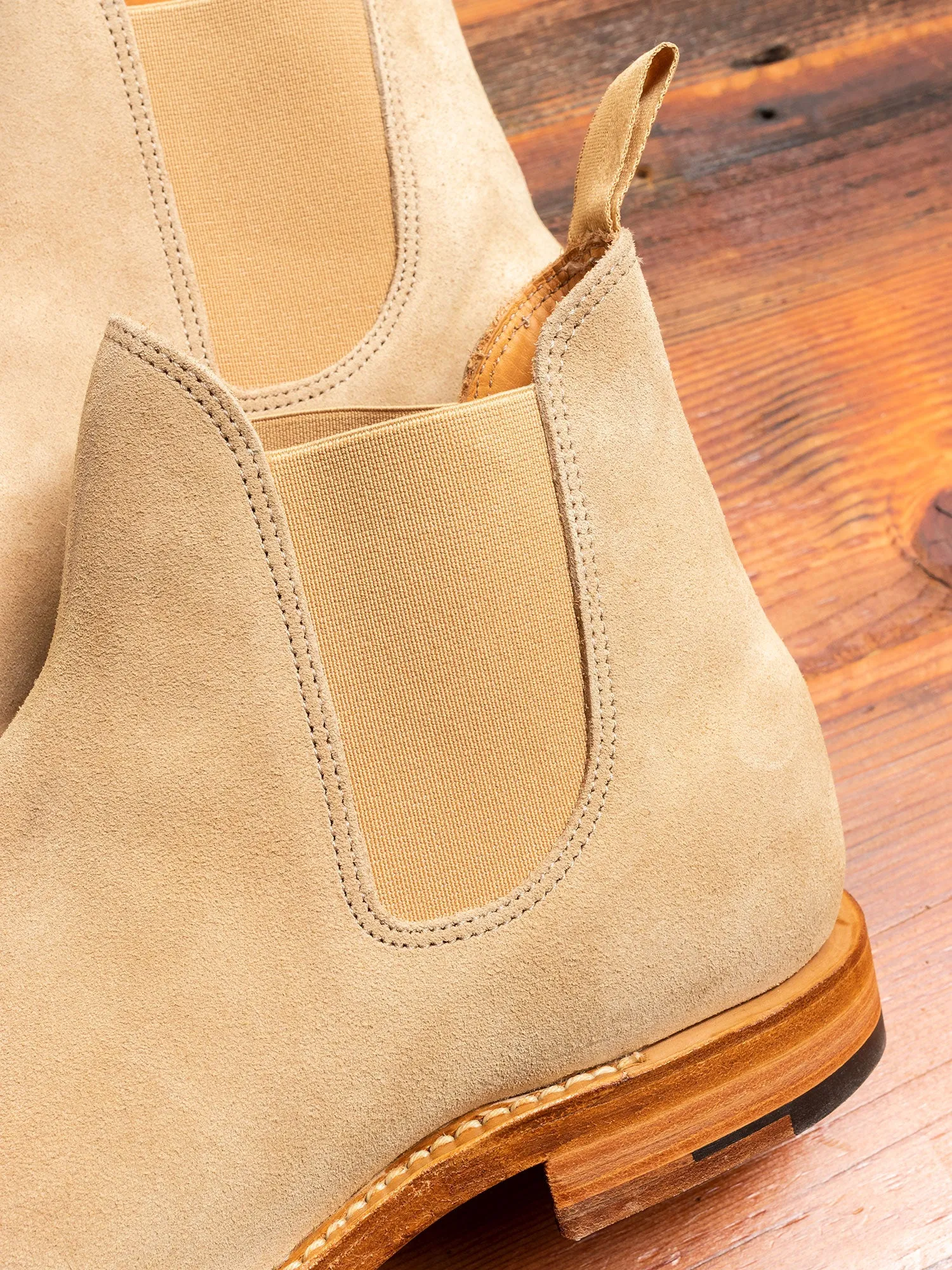 Chelsea Boot 2050 in Milkshake Calf Suede