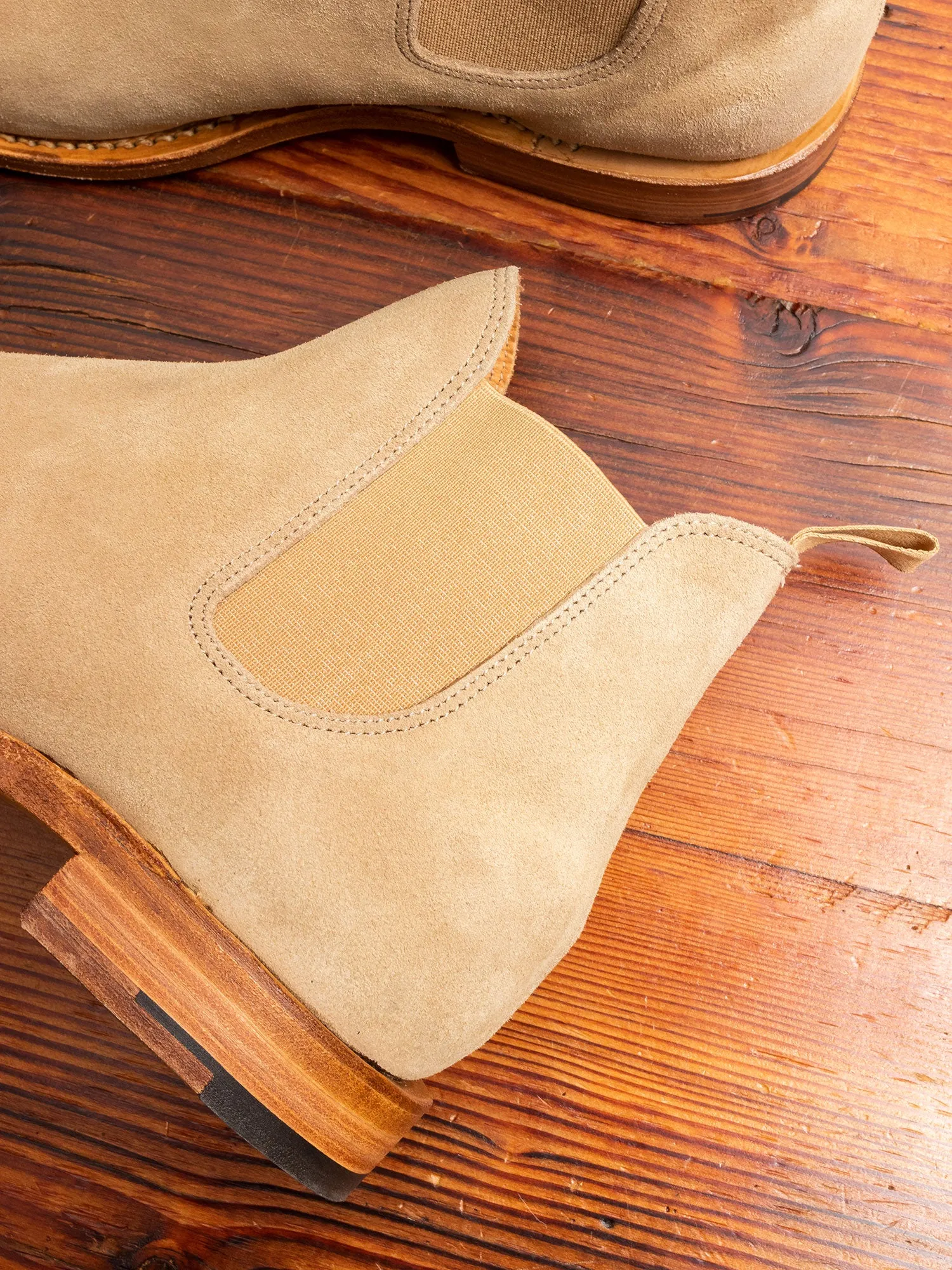 Chelsea Boot 2050 in Milkshake Calf Suede