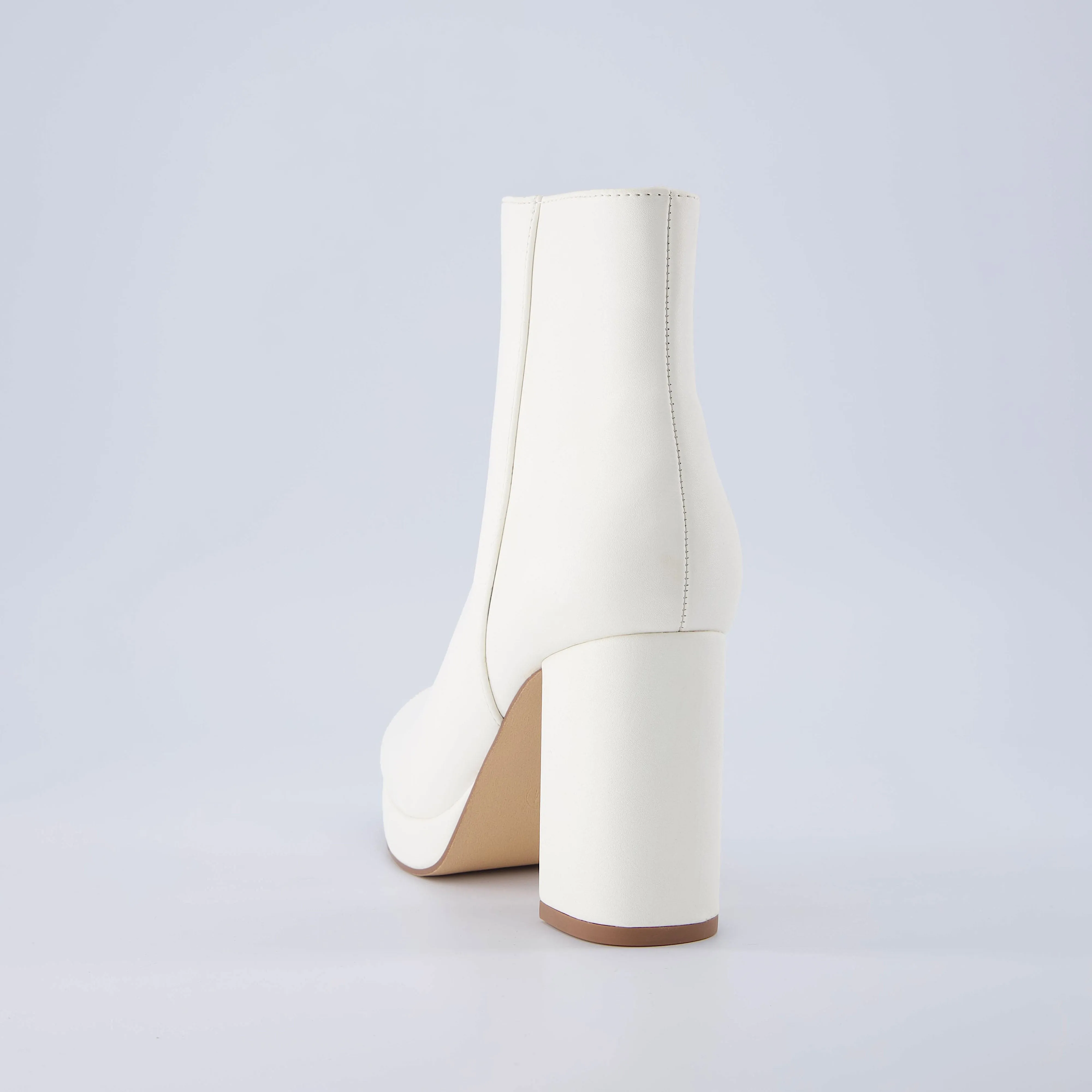 Dish Heeled Boot