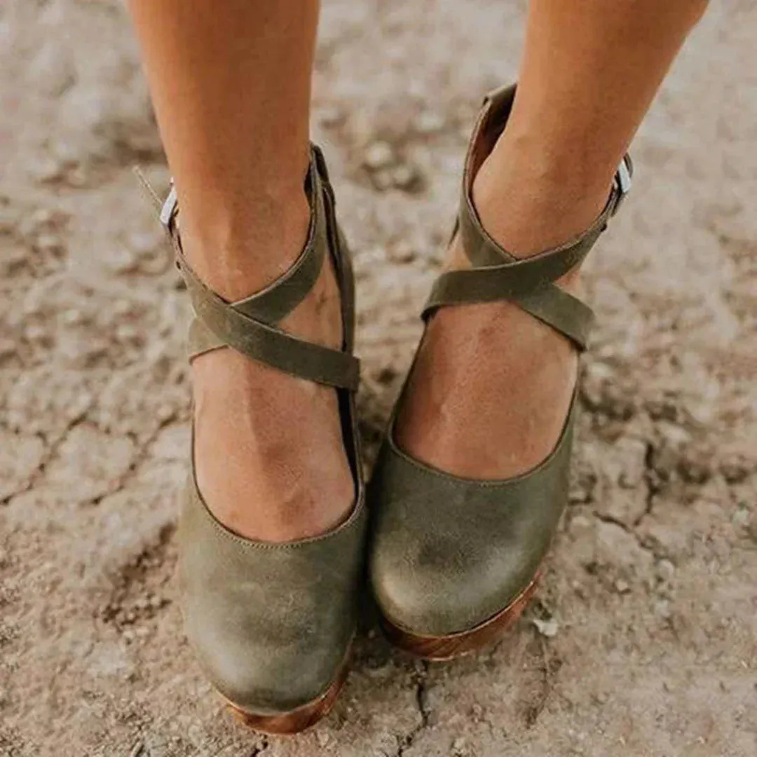Elegant shoes with high heels