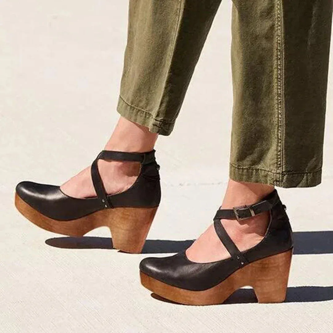 Elegant shoes with high heels
