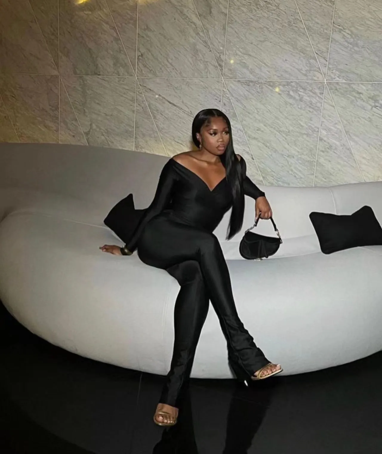 Elegant V-Neck Long-Sleeved Solid Jumpsuit