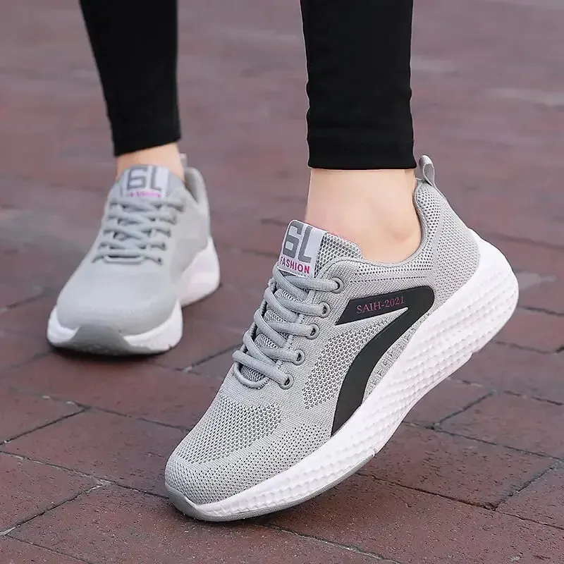 Fashion Reflective Design Athletics Running Shoes Women Breathable Soft Casual Sneakers Ladies Non-slip Comfortable Jogging Shoes