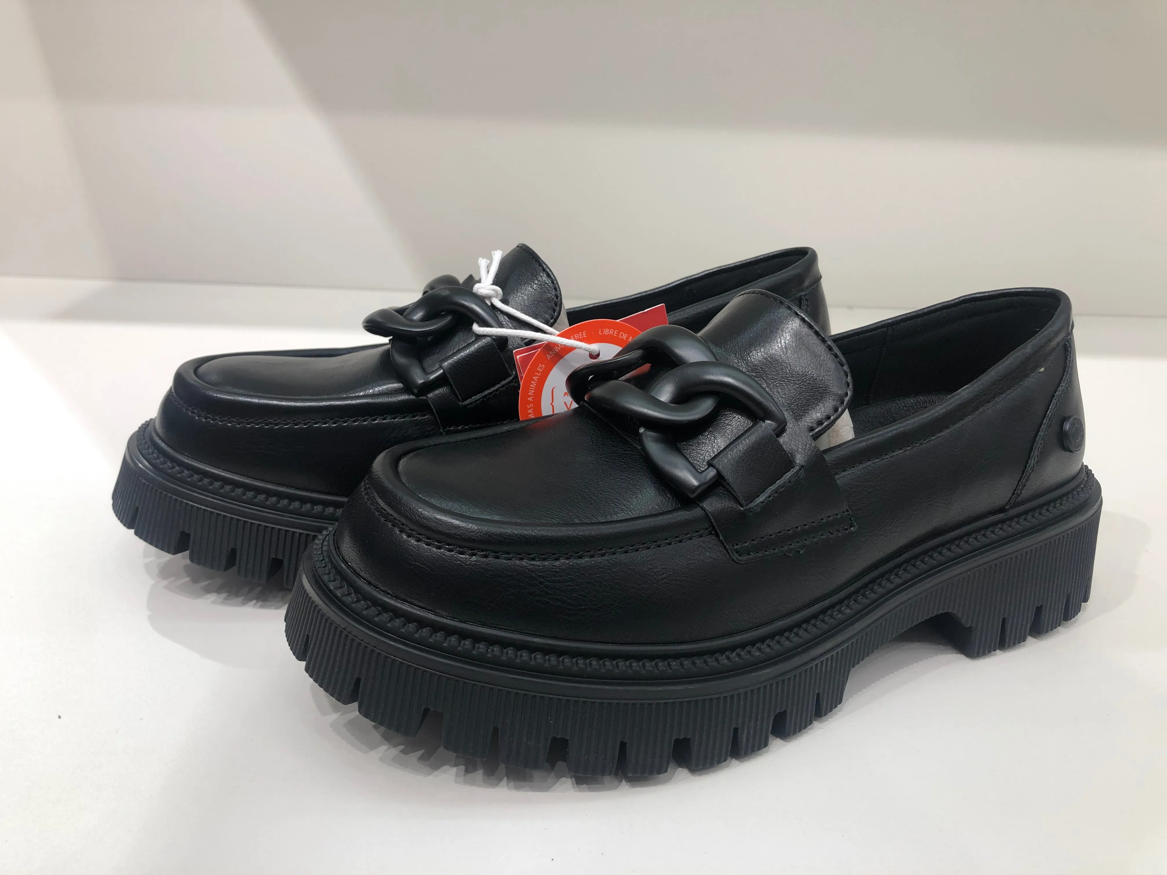 FLARE BLACK