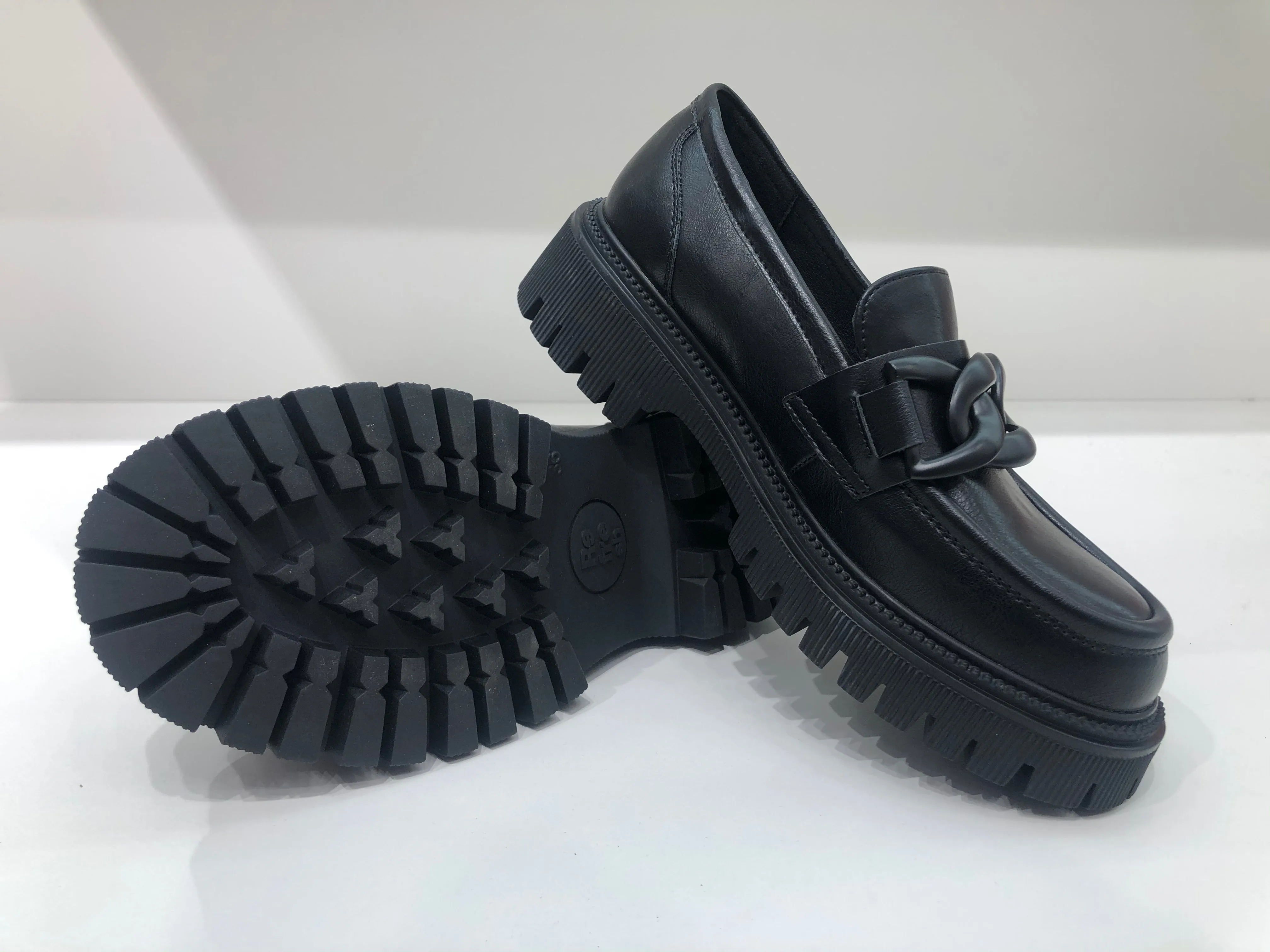 FLARE BLACK