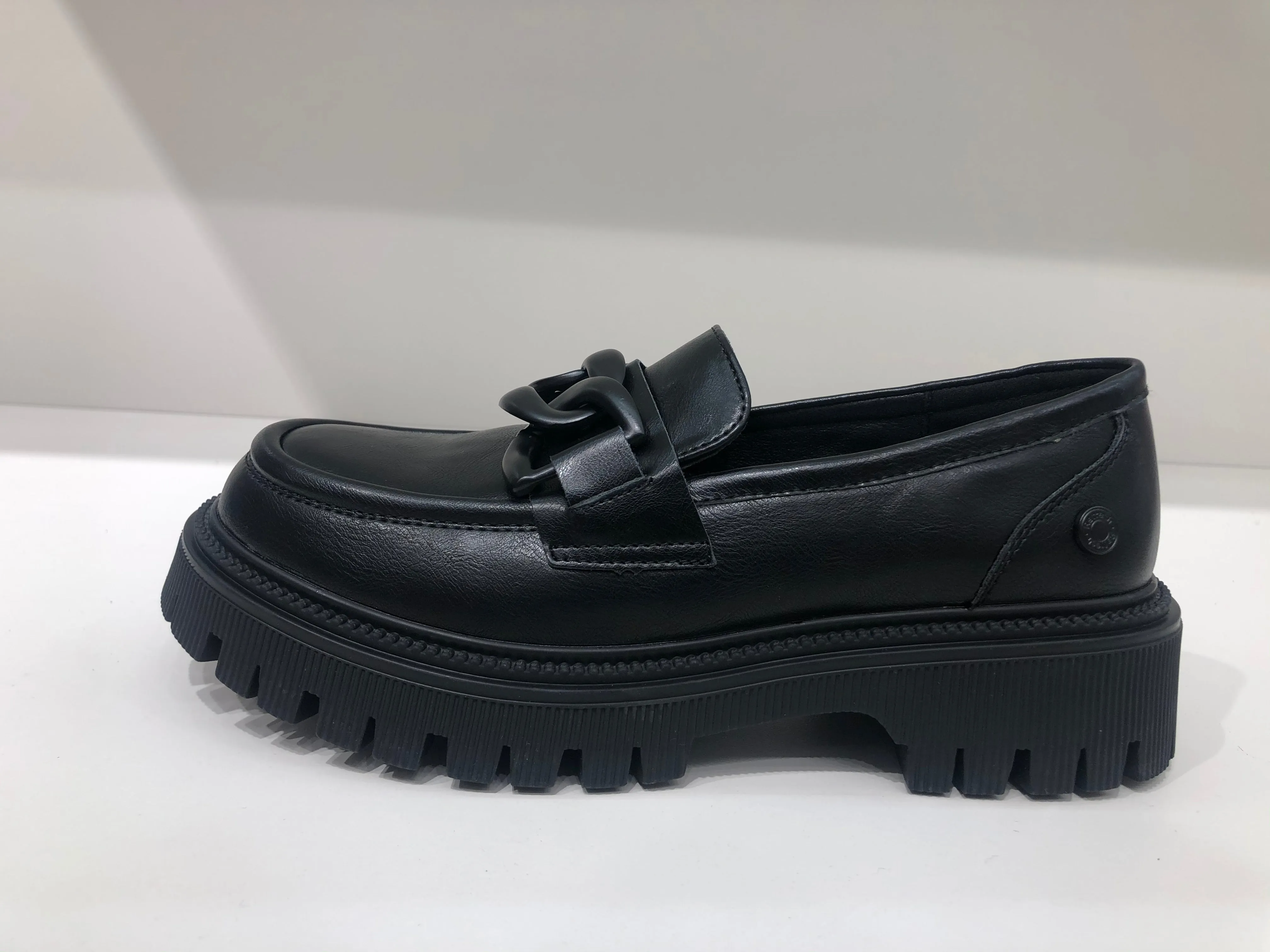 FLARE BLACK