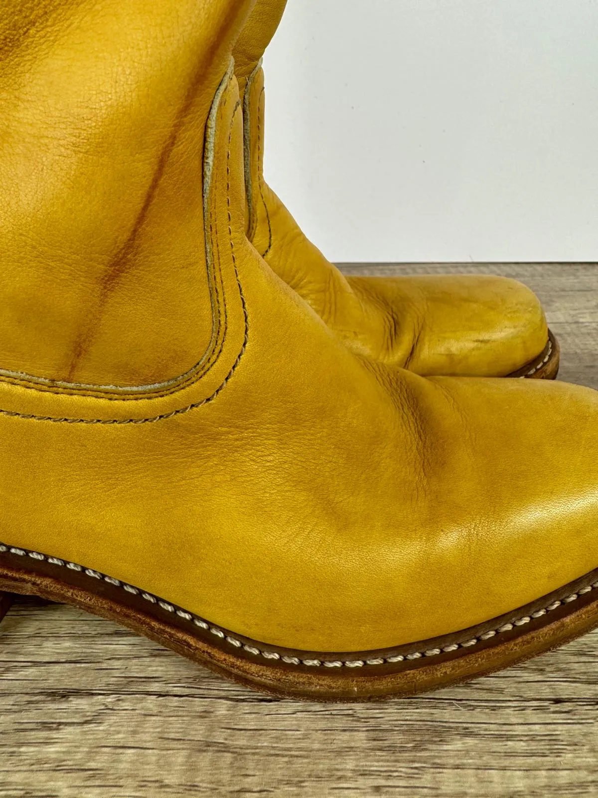 FRYE 12R CAMPUS BANANA RIDING BOOTS