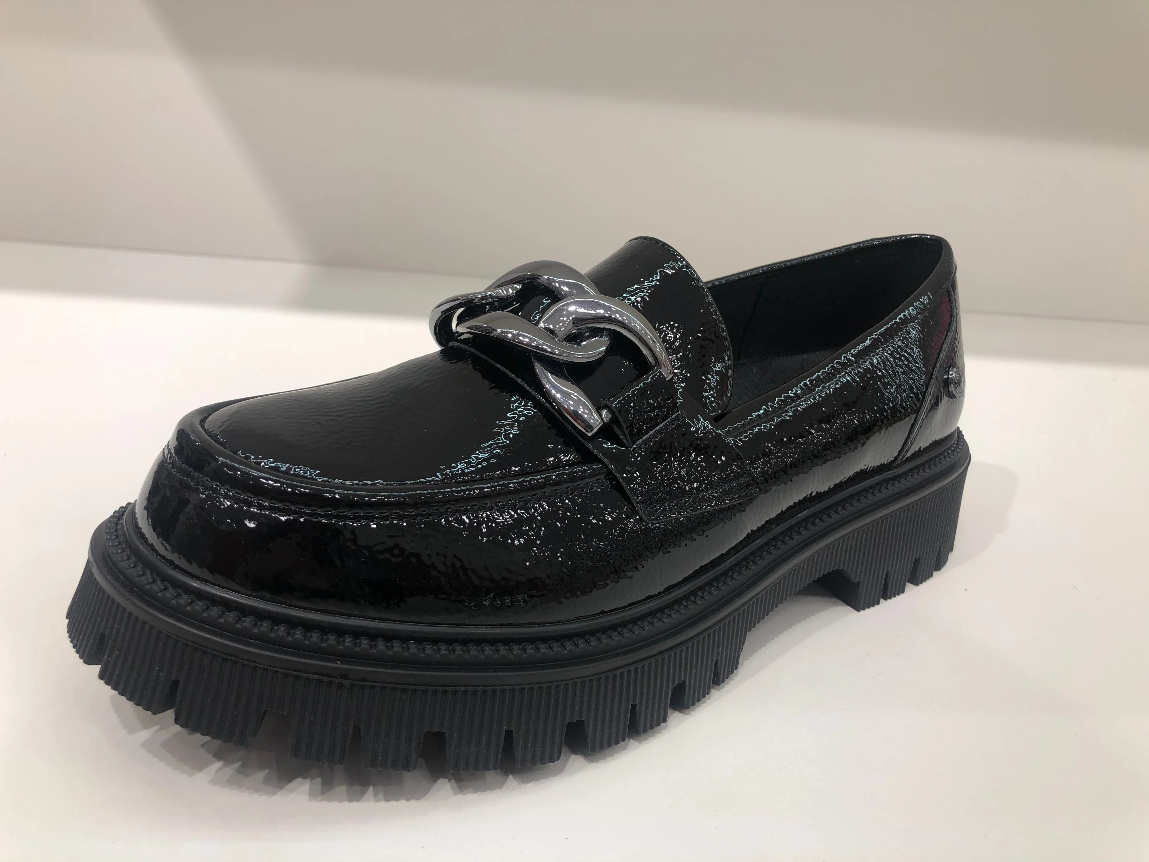 GALA BLACK