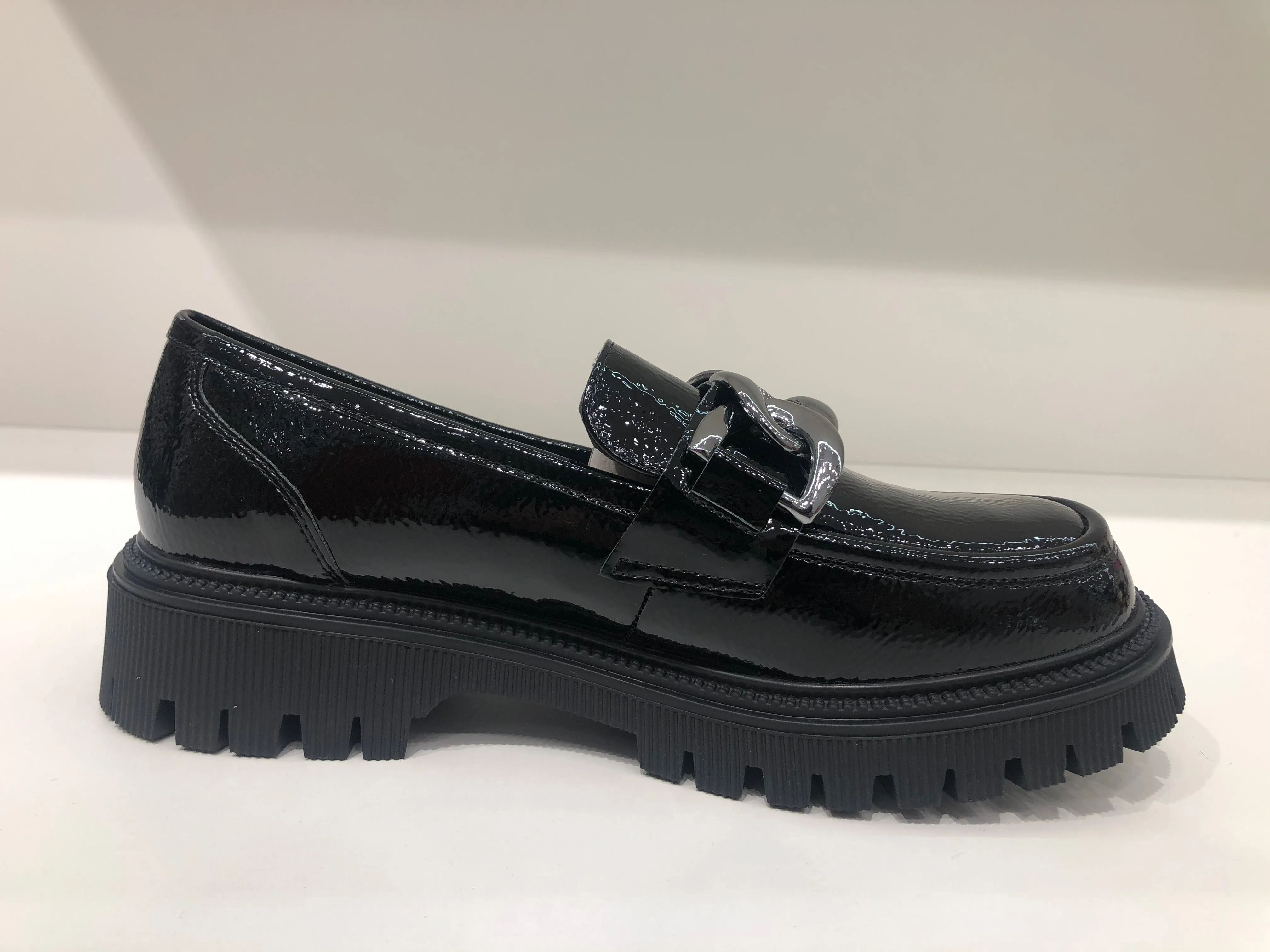 GALA BLACK