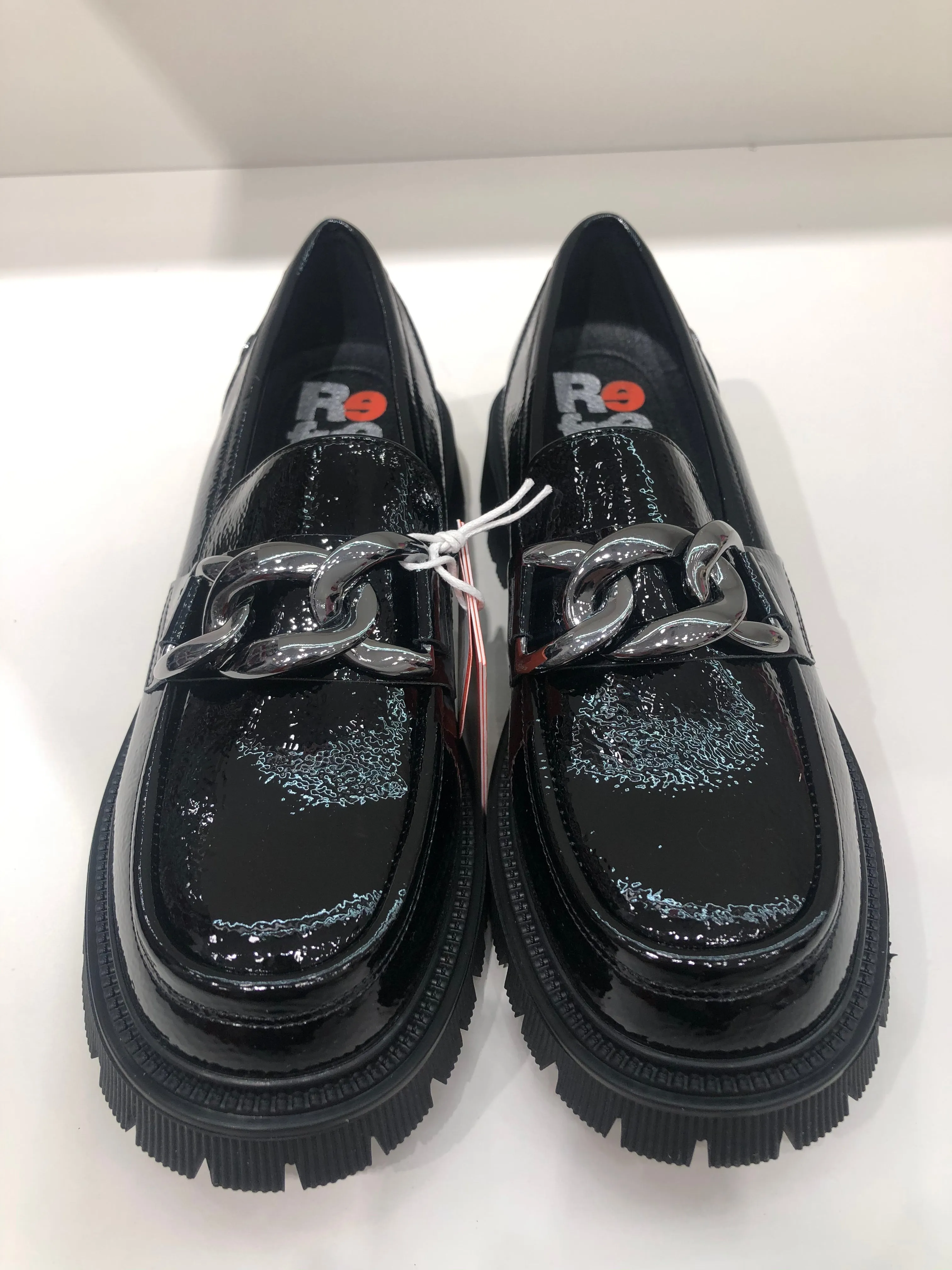 GALA BLACK