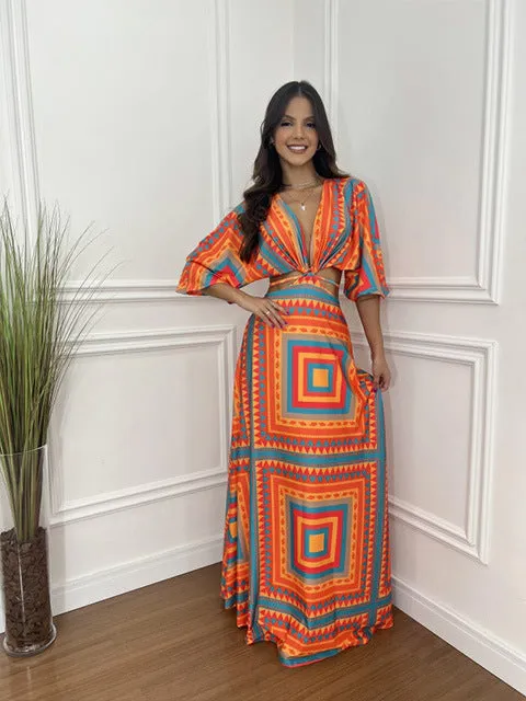 Graceful Color Block Bat Sleeves Lace-Up Maxi Dress for a Chic and Elegant Look