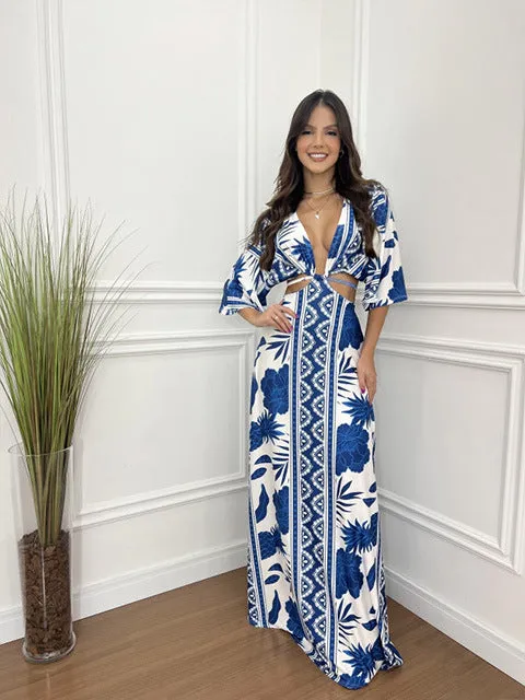 Graceful Color Block Bat Sleeves Lace-Up Maxi Dress for a Chic and Elegant Look