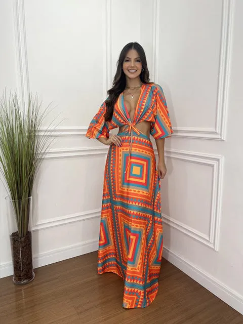 Graceful Color Block Bat Sleeves Lace-Up Maxi Dress for a Chic and Elegant Look