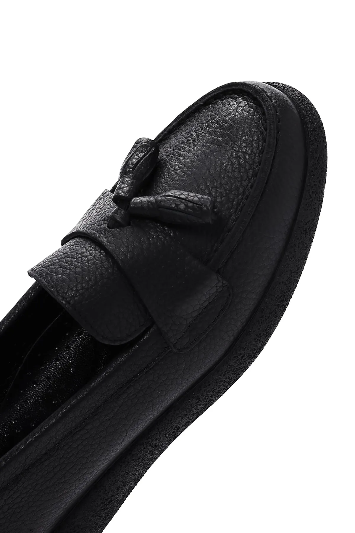 Kadın Siyah Püsküllü Deri Comfort Loafer