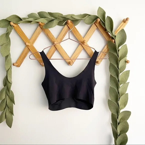 Knix Black Plullover Wire Free Bra size XS 