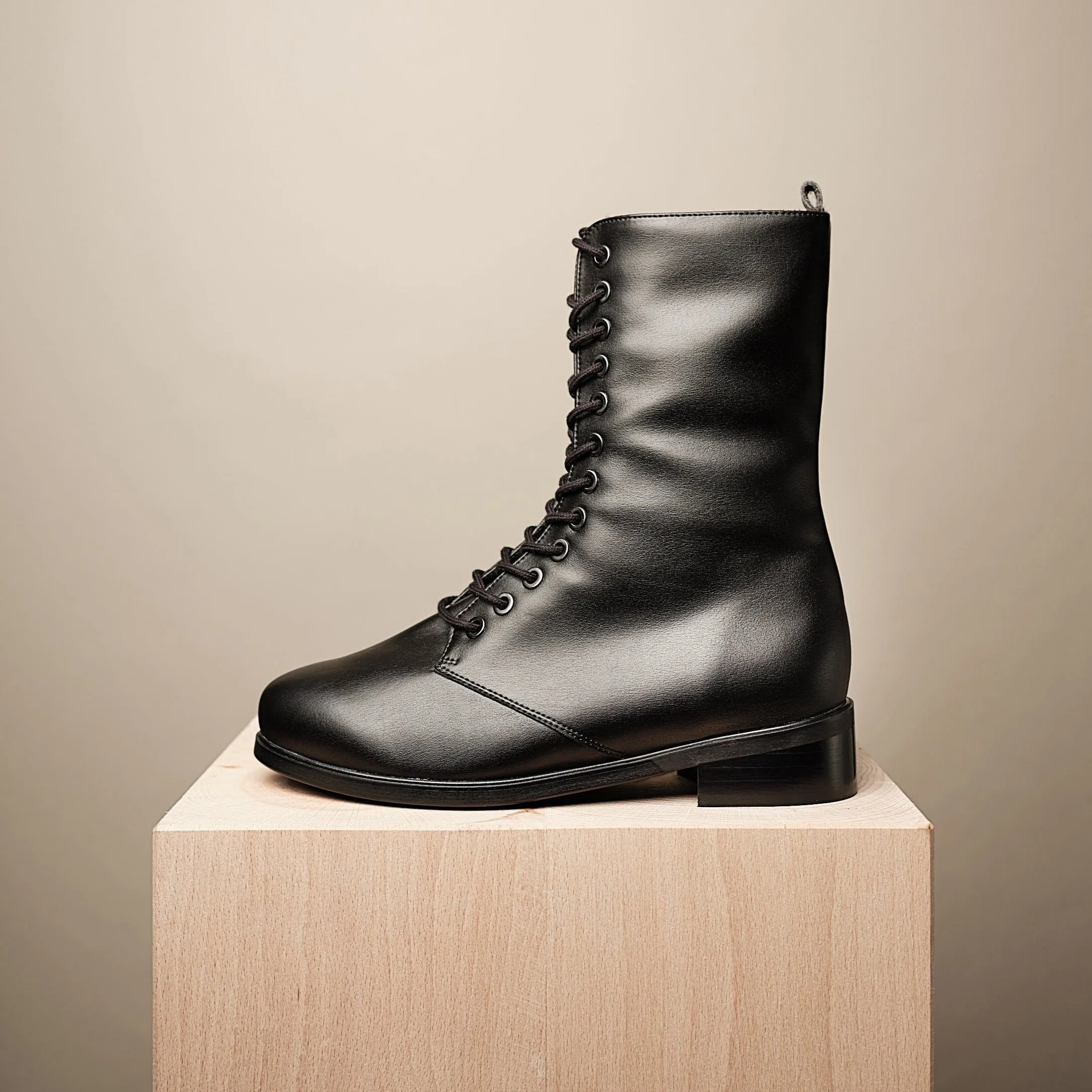 LAST CHANCE GINSBURG WINTER LACE-UP BOOT