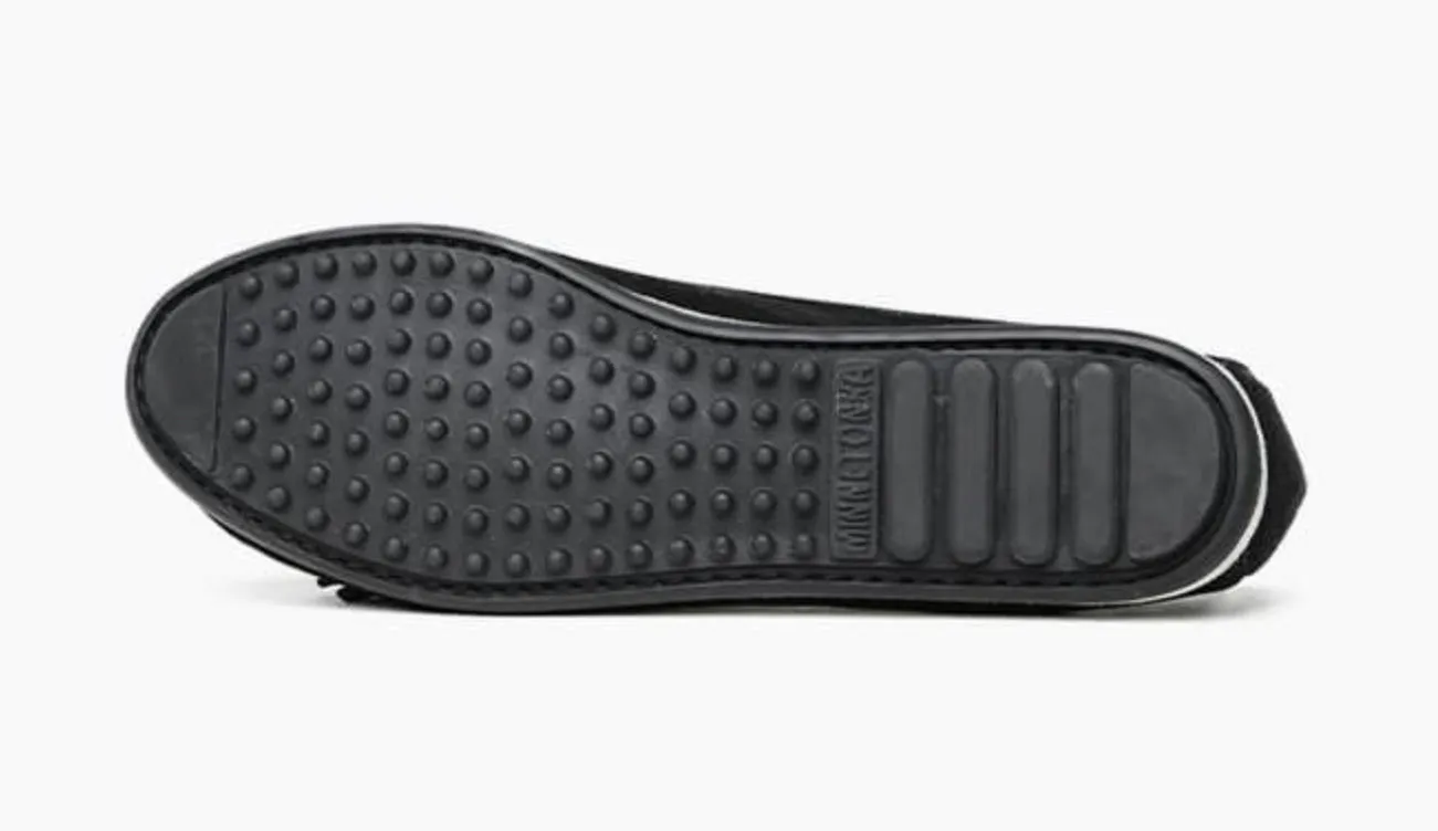 Minnetonka Women’s Kitty Plus - Black