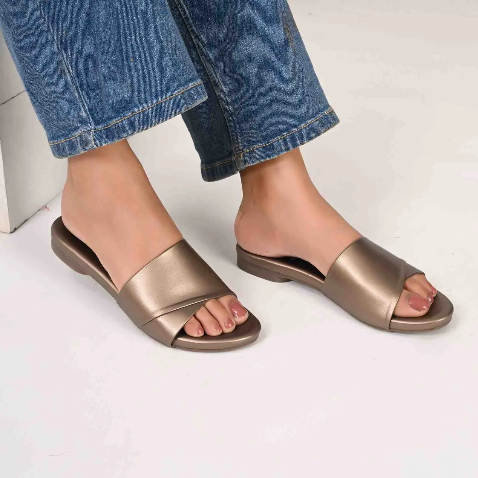 Moana Flats