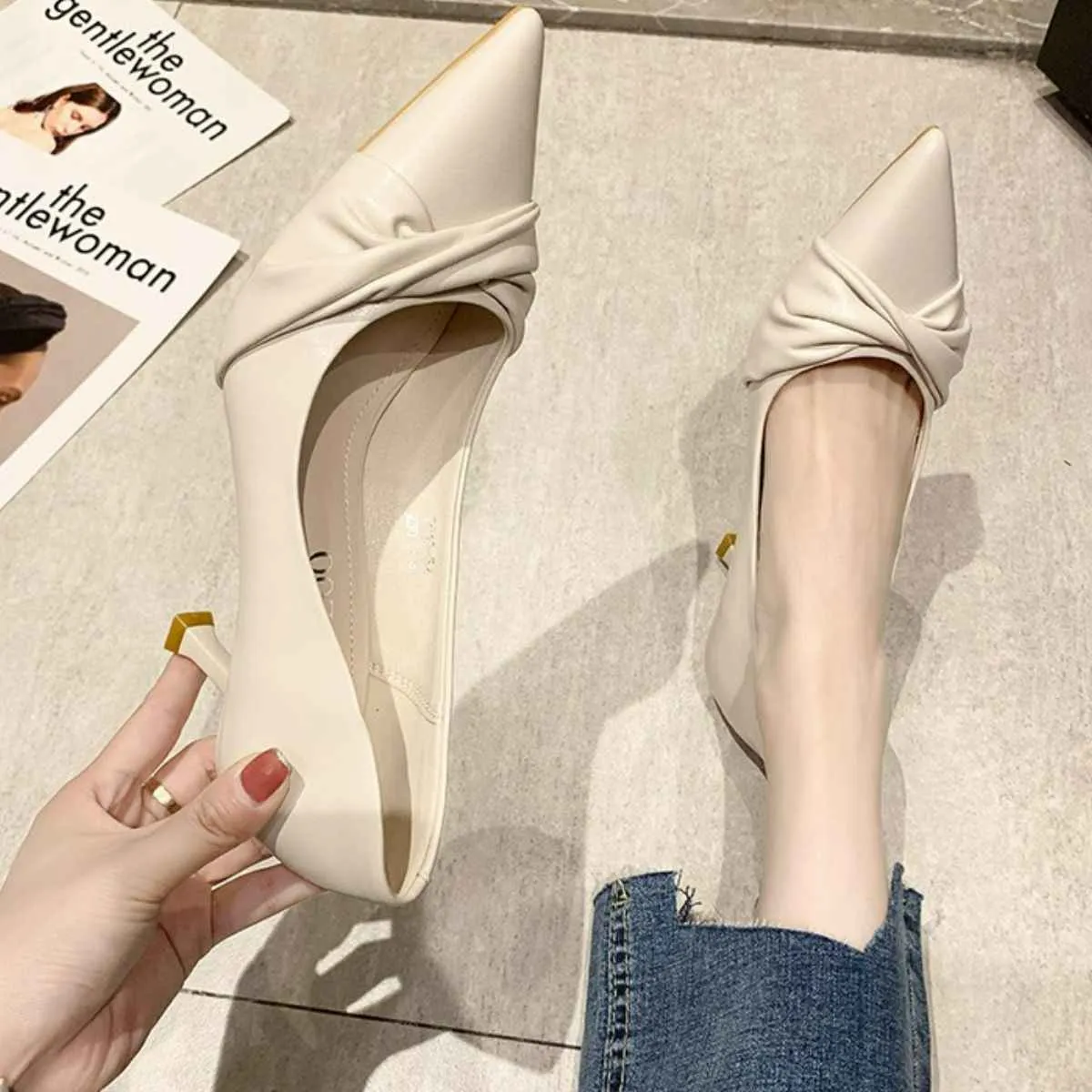 Point Toe Stiletto Pumps for Elegance and Style