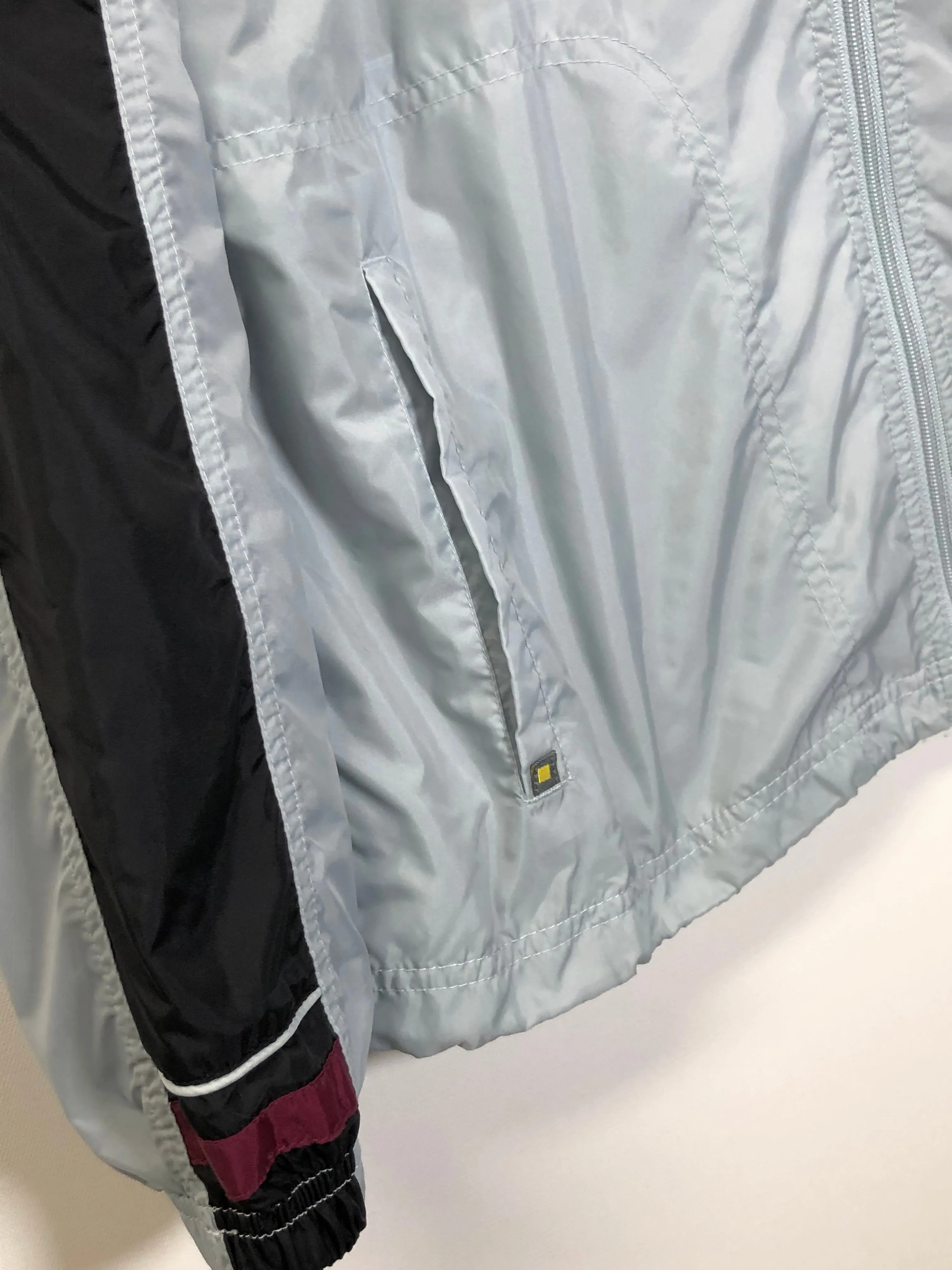 Short Reekbok Lightweight Windbreaker (M)