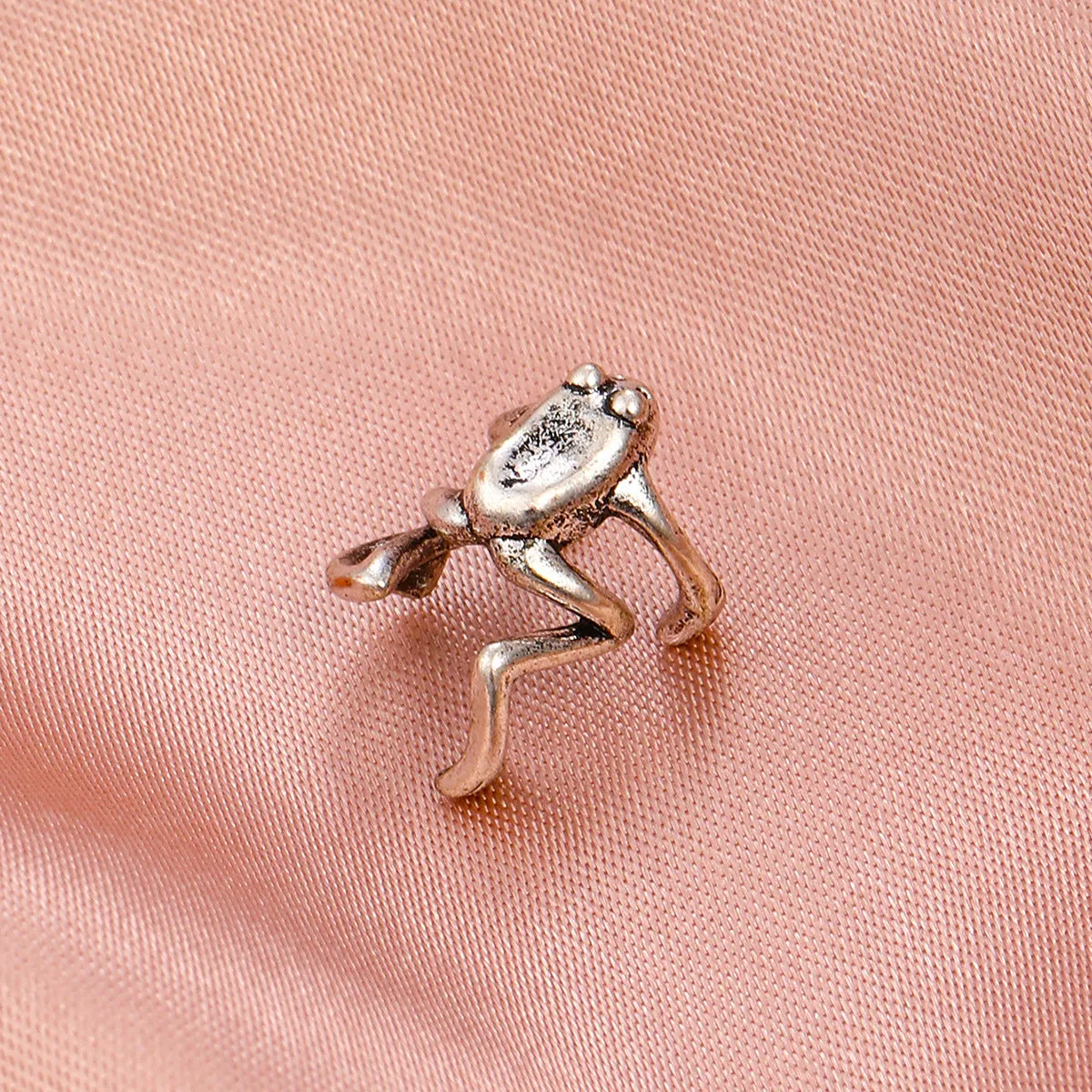 Silver-Plated Frog Ear Cuff