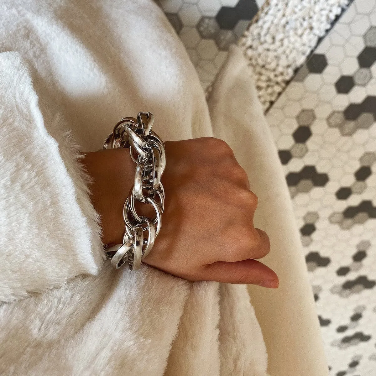 Silver-Plated Overlapping Chain Link Bracelet