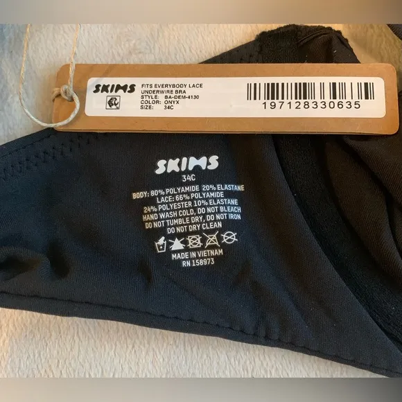 Skims Fits Everybody Lace Underwire Bra color Onyx size 34C NWT