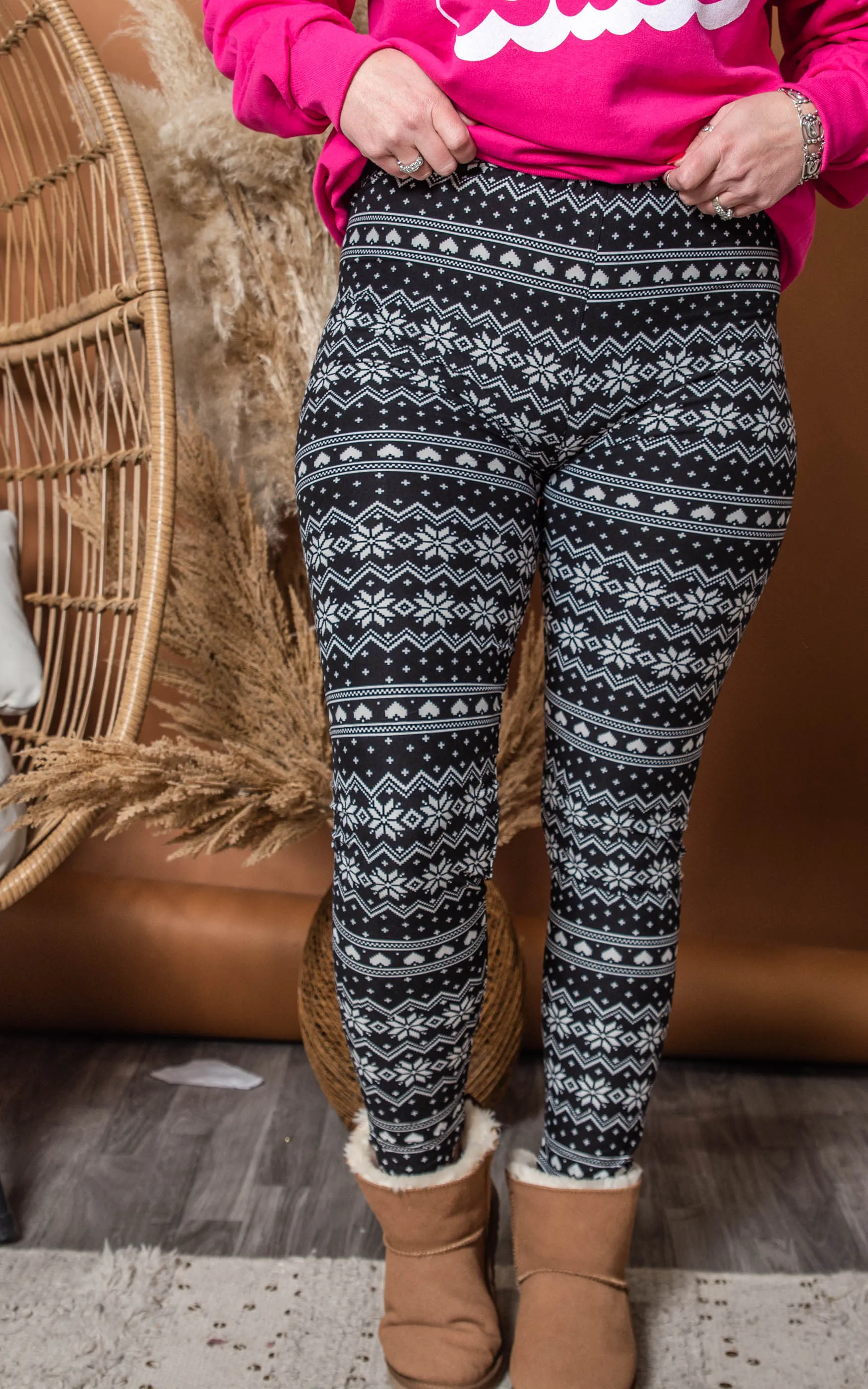 Snowflake & Hearts Leggings - Final Sale