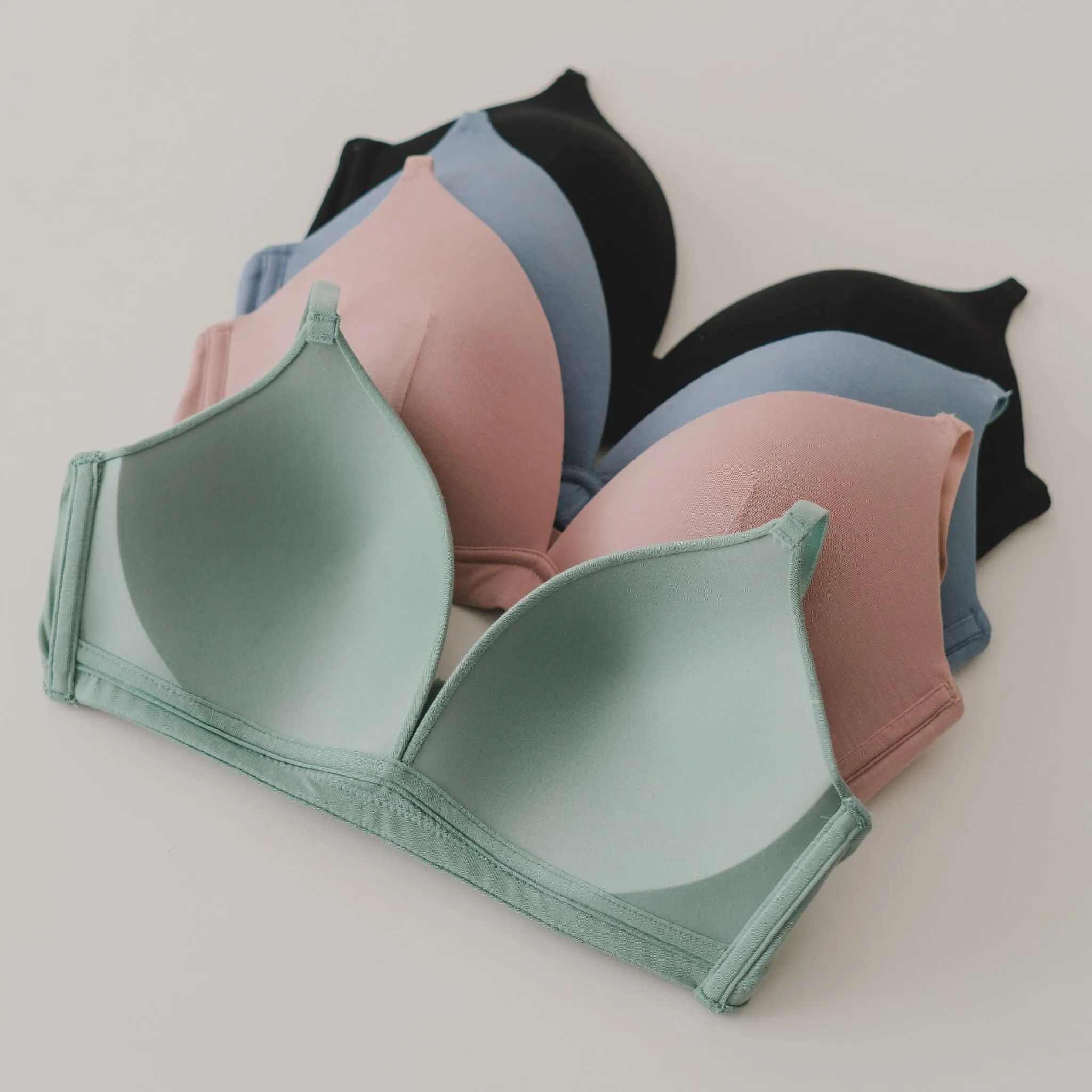 Supportive Flexi-Fit! Lightly-Lined Wireless Bra in Dusk Blush