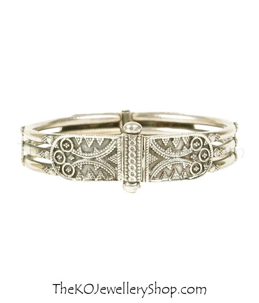 The Chirag Silver Bracelet (3 line/Size 2.6)