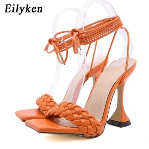 Trendy Hollow Cross-Tied Heels