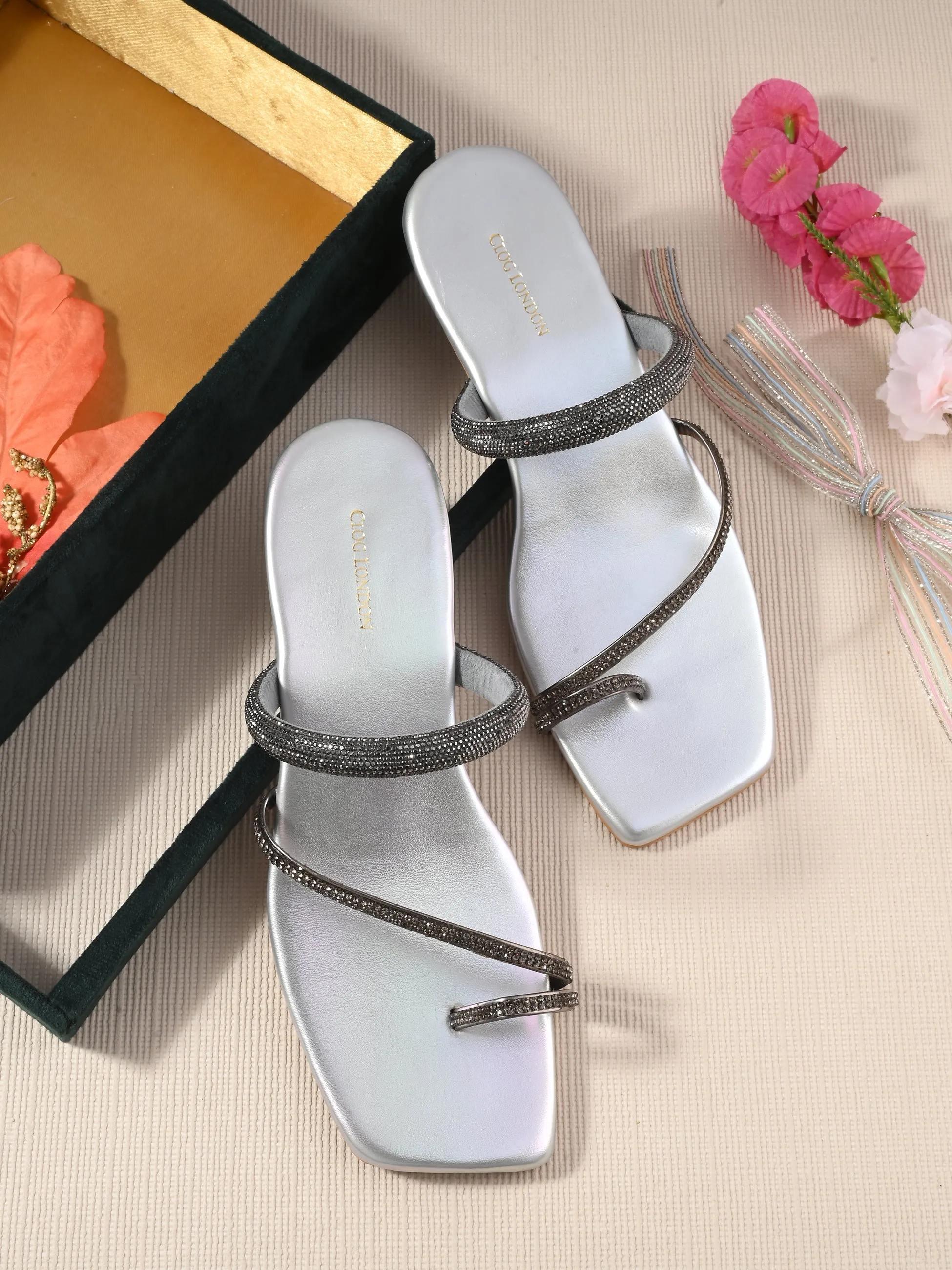 Women Flats